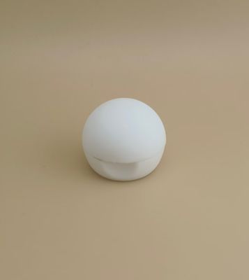 غطاء بلاستيكي أبيض صغير أملس غير لامع كروي لزجاجات مستحضرات التجميل