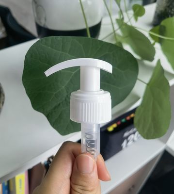 مضخة لوشن 316SS ربيعي لوشن جسمي أبيض مضخة رقبة 24 / 28 معدل إفراز K202-5