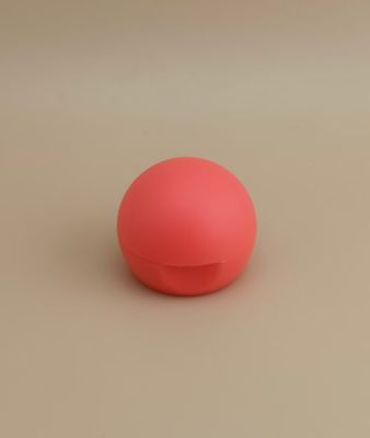 غطاء كروي صافي متسط من البلاستيك الأحمر الخفيف للزجاجات التجميلية