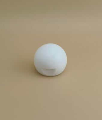 أغطية كروية ناعمة من البلاستيك الأبيض لقوارير مستحضرات التجميل