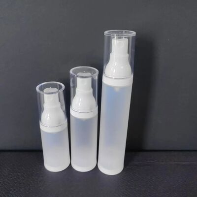 مجموعة زجاجات مستحضرات التجميل الفاخرة 30 مل كريم الوجه الفارغ حسب الطلب وعاء زجاجي مع مضخة